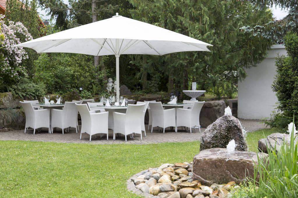 Hotel-Restaurant Arneggers Adler Tiefenbronn Exterior foto
